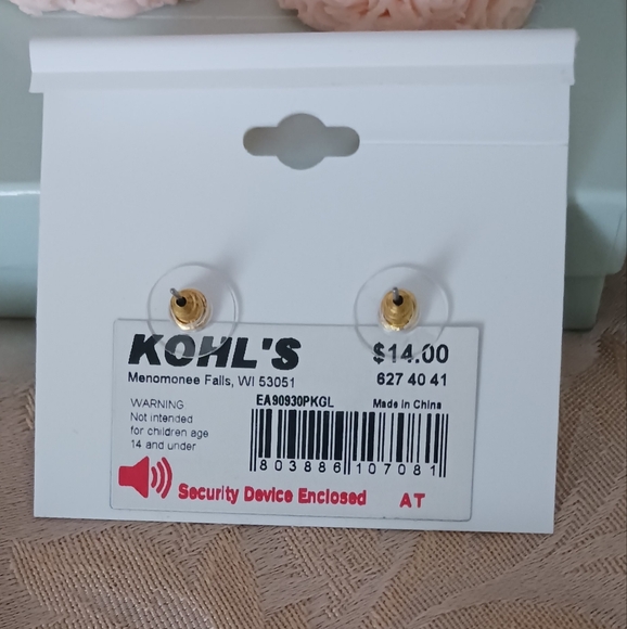 Lauren Conrad Fashion Pierced Earrings NWT Peach and Goldtone. - Picture 3 of 4